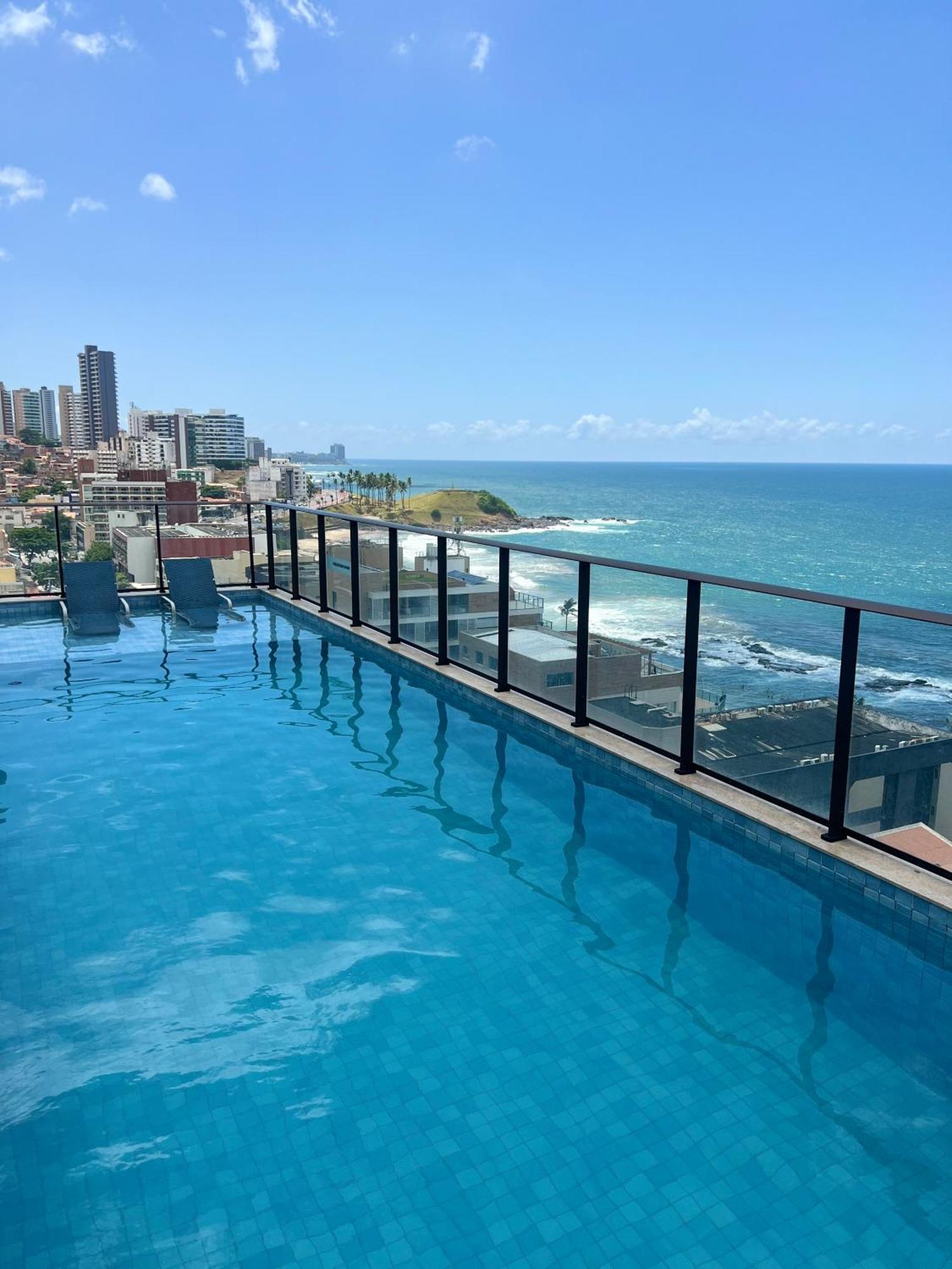 Appartamento Lindo Flat No Farol Da Barra Salvador Esterno foto