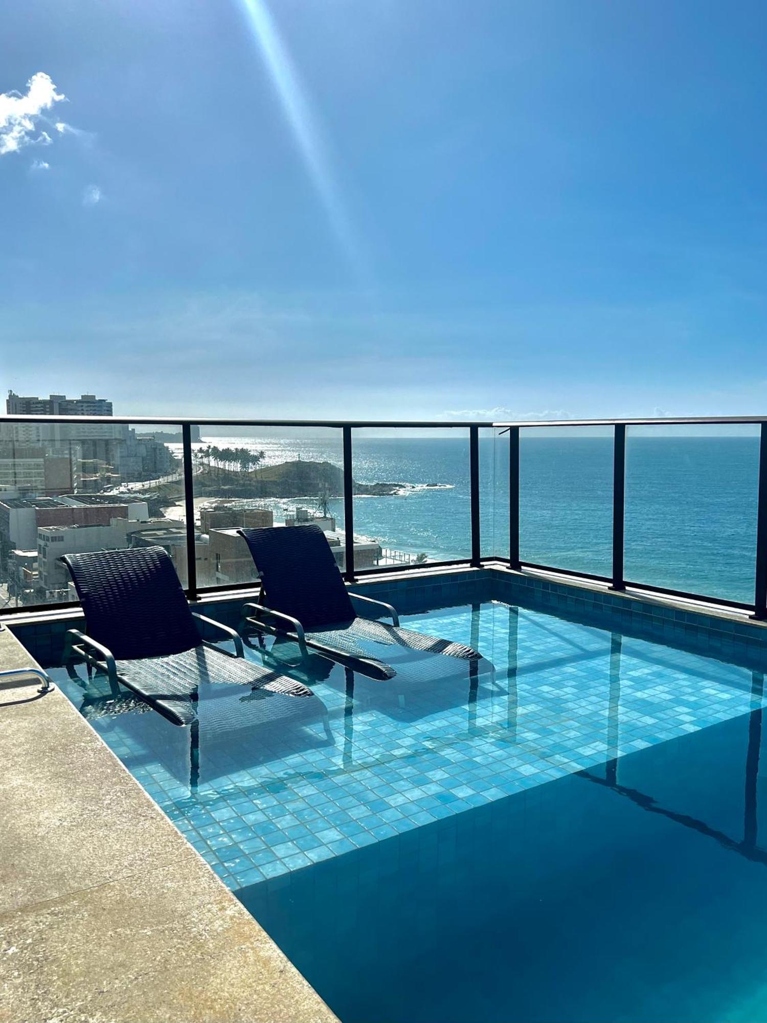 Appartamento Lindo Flat No Farol Da Barra Salvador Esterno foto